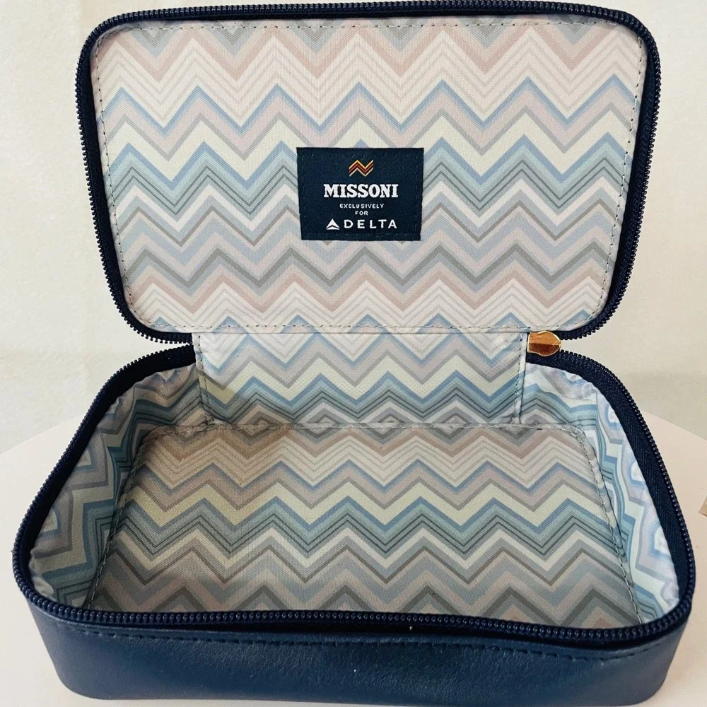 Missoni Delta Exclusive Navy Blue Cosmetic Travel Bag Organizer Zip Pouch‎